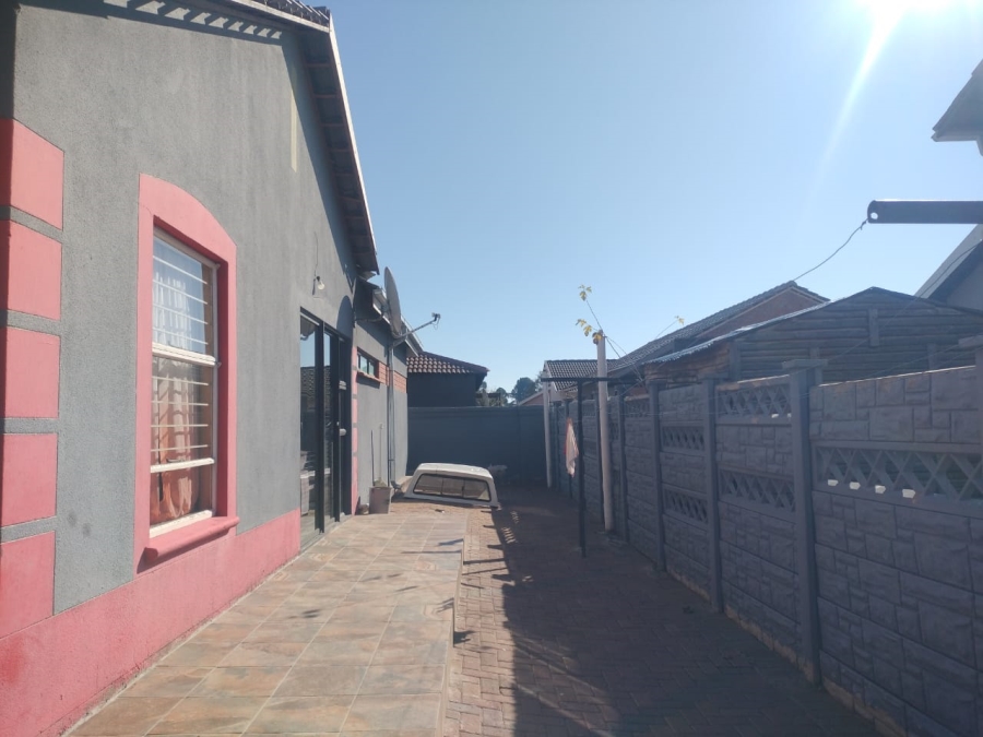 3 Bedroom Property for Sale in Raceway Free State